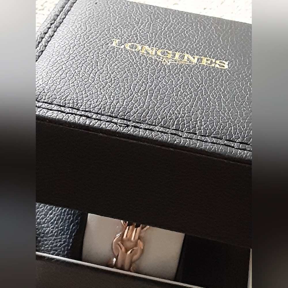 Ladies Watch. Brand New In Box - Picture 9 of 14